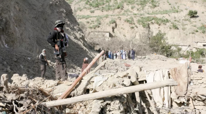 Pakistan tấn công dọc biên giới với Afghanistan