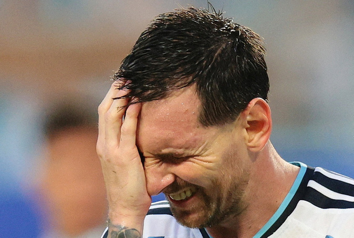 FIFA phán quyết bất ngờ, Messi mất kiến tạo kỷ lục