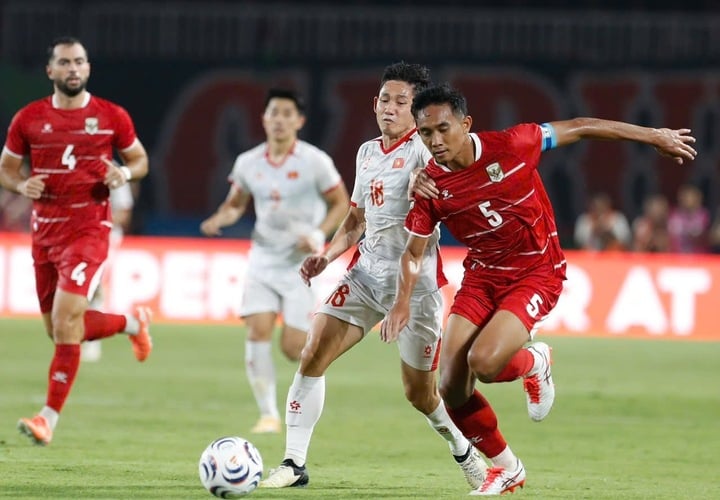 Chuyên gia: 3 sao nhập tịch khó đá cùng nhau, HLV Kim Sang-sik dùng người thú vị